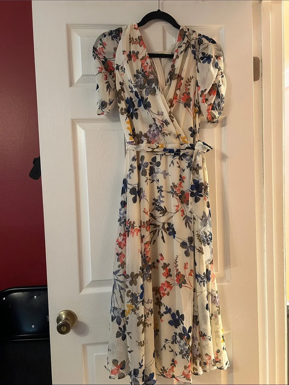 Cream Floral women’s Midi Dress with Puff Sleeves summer